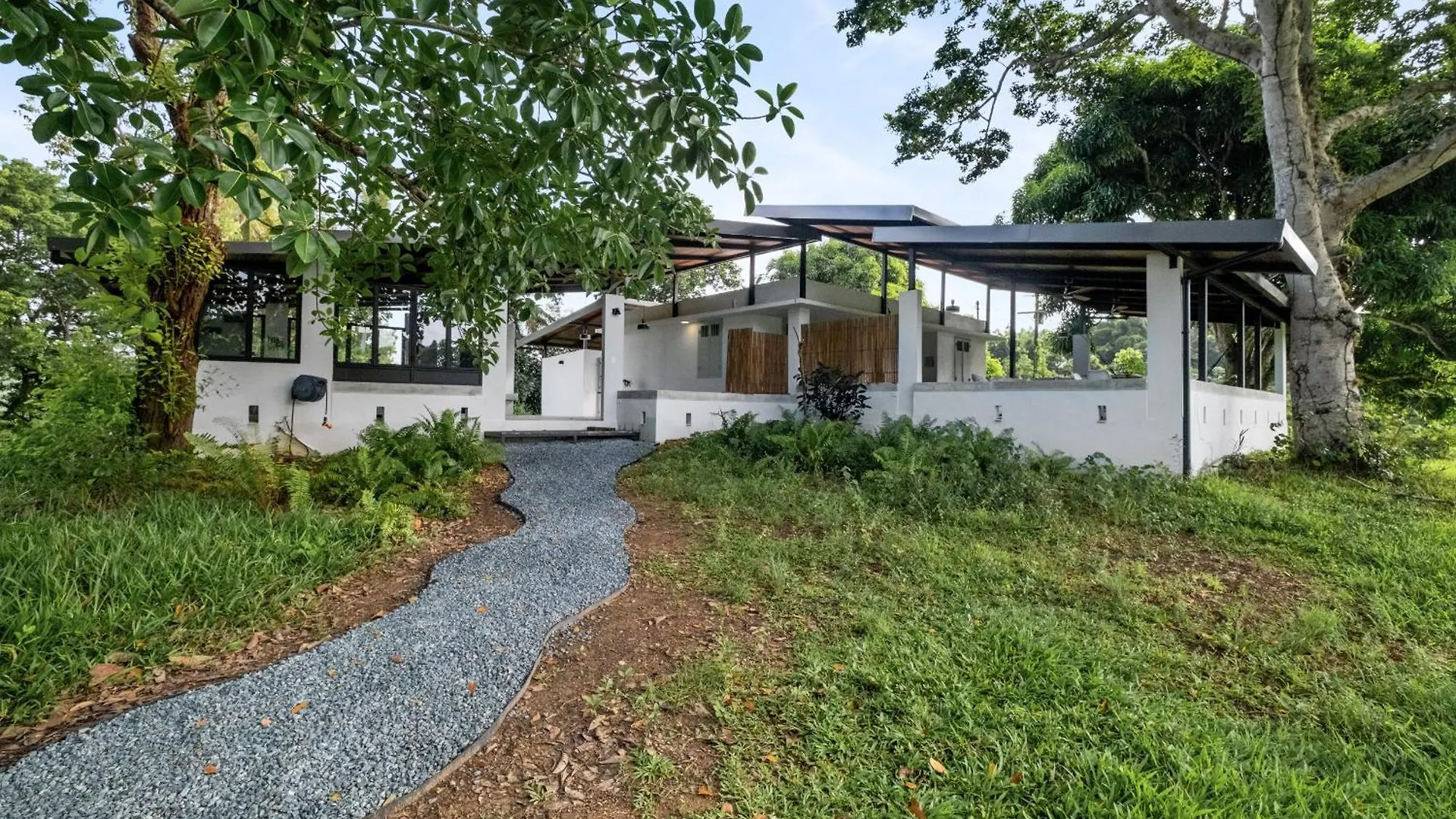 Holiday home Casa Algarrobo Relaxing Farm Stay In Puerto Rico Ciales